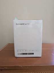 DJI Mavic 4 Pro -- Standard Kit Image #3