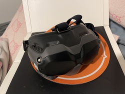 DJI FPV Combo — Like New / Boxed — Goggles + Controller + 2 Extra Batteries — $850.00 (Toronto) Image #3