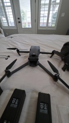 Mavic 3 Classic with Fly More Bundle (Excellent Condition) Image #4