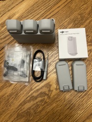DJI Googles v3 (USED) &amp; Neo ORIGINAL Drone (NEW) Image