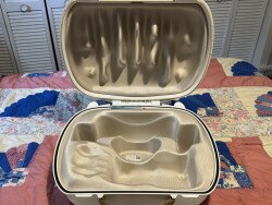 Anafi Ai with carrying case, control unit, 4 batteries, two charger units Image #3